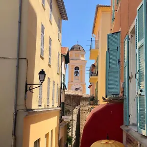 Charming Near The Beach Apartment